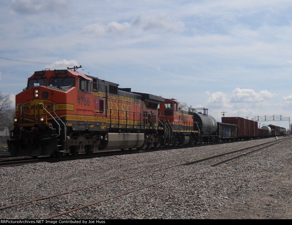 BNSF 4766 East